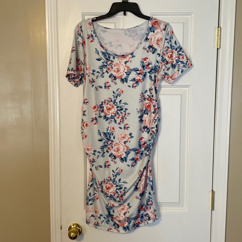 Maternity dress thigh/knee length